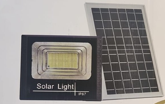 Lámpara led reflectora solar